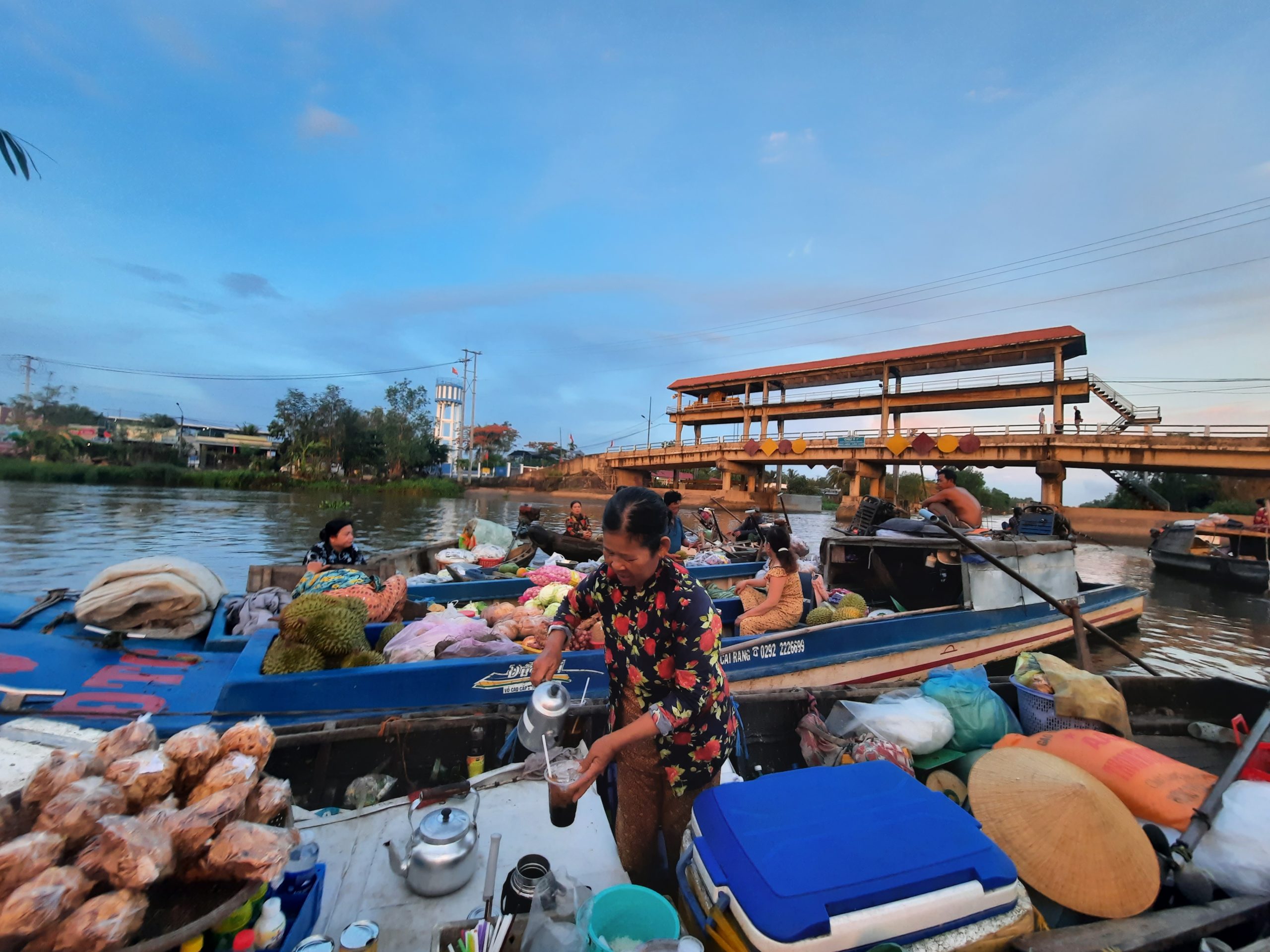 Phong Dien Floating market